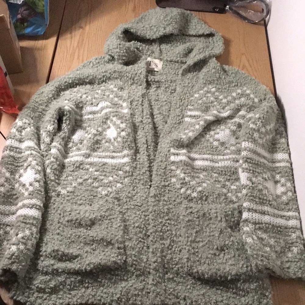 New Women’s Twine & String Cozy Ivory Green Hooded Cardigan size Medium/Large